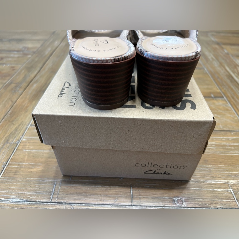 Clarks 7 Snake Python Pattern Shoe - image 2